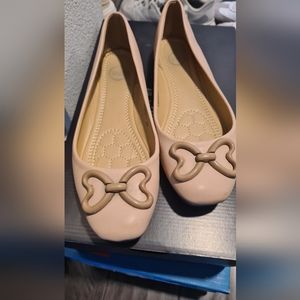Nude flats